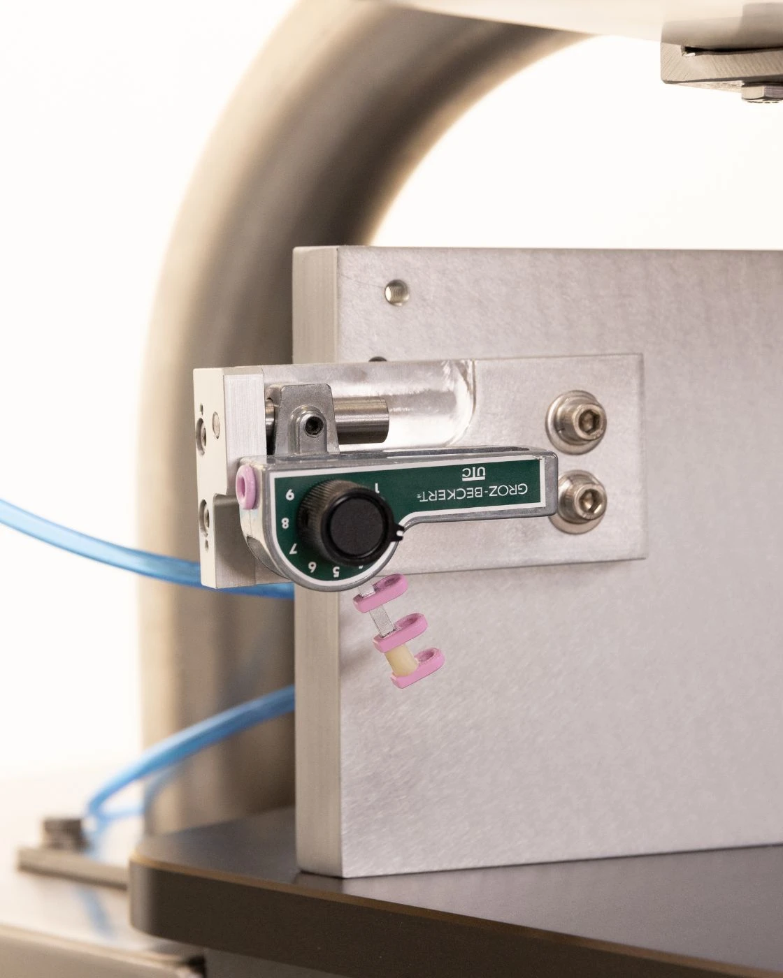 Close up shot of the tensioner of the FW-5050 Floss Winder.